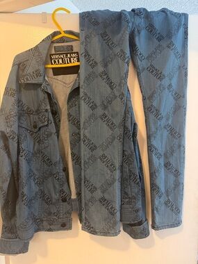 Versace Jeans Couture Men's Light Blue Logo Denim Jacket